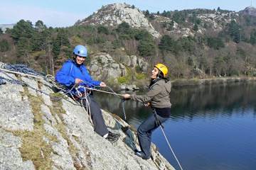 Abseiling at Yellow Wall cAndy Say Abseiling at Yellow Wall cAndy Say